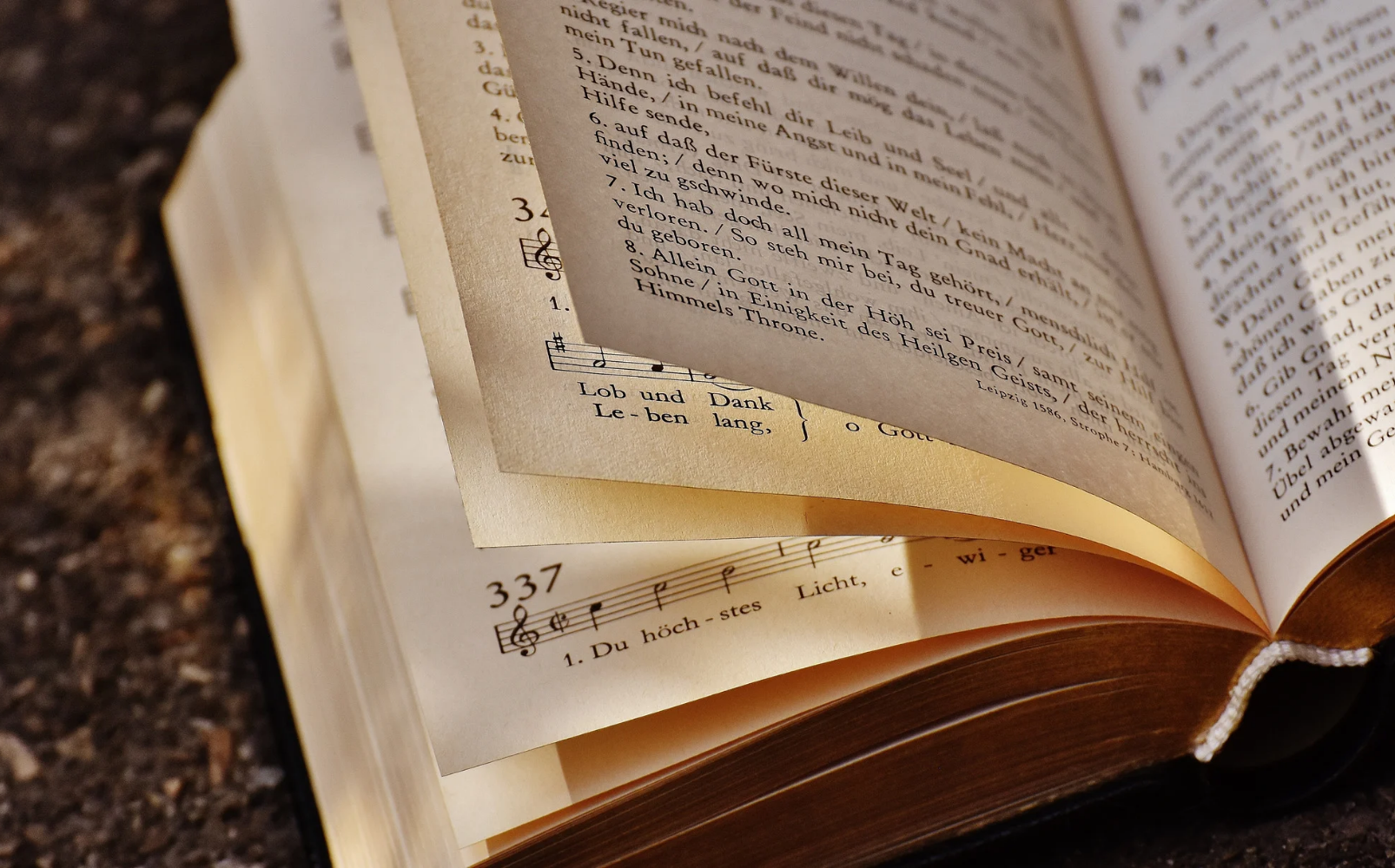 Saiba como a Harpa Cristã foi instituída no Brasil